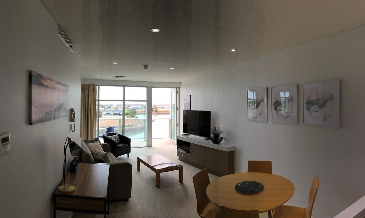 Wallaroo Marina Waterfront Luxe Apartment Exterior foto
